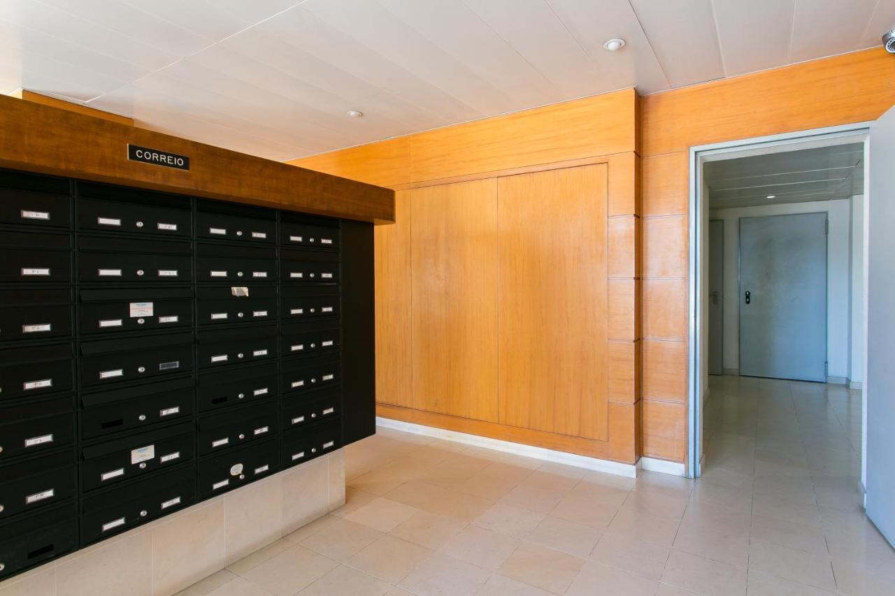 Apartamento Central E Confortavel Junto Ao Bairro Da Graca リスボン エクステリア 写真