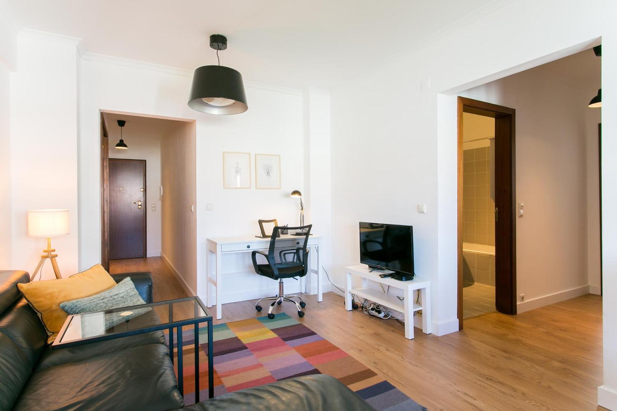 Apartamento Central E Confortavel Junto Ao Bairro Da Graca リスボン エクステリア 写真